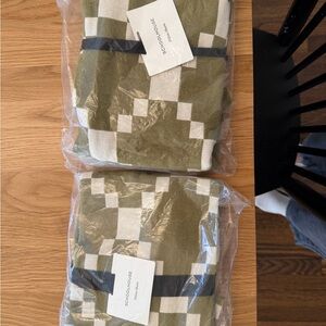 Schoolhouse Olive and Cream Geometric Pillow Sham